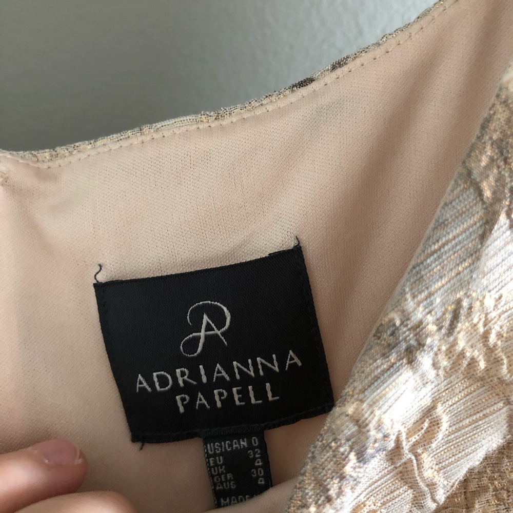 Adrianna Papell • Beautiful and Elegant Dress - Picture 5 of 6